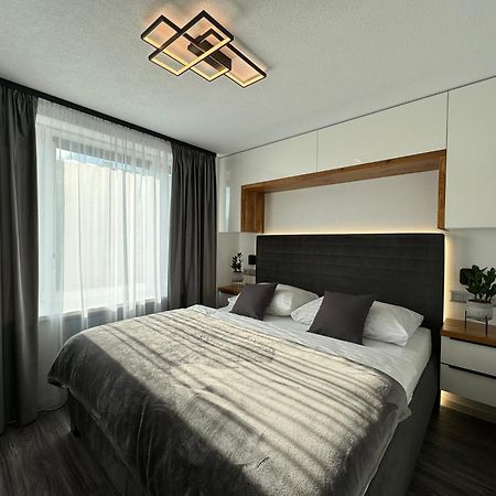 Apartman Piccoladuo V Banskej Bystrici 班斯卡-比斯特里察 外观 照片