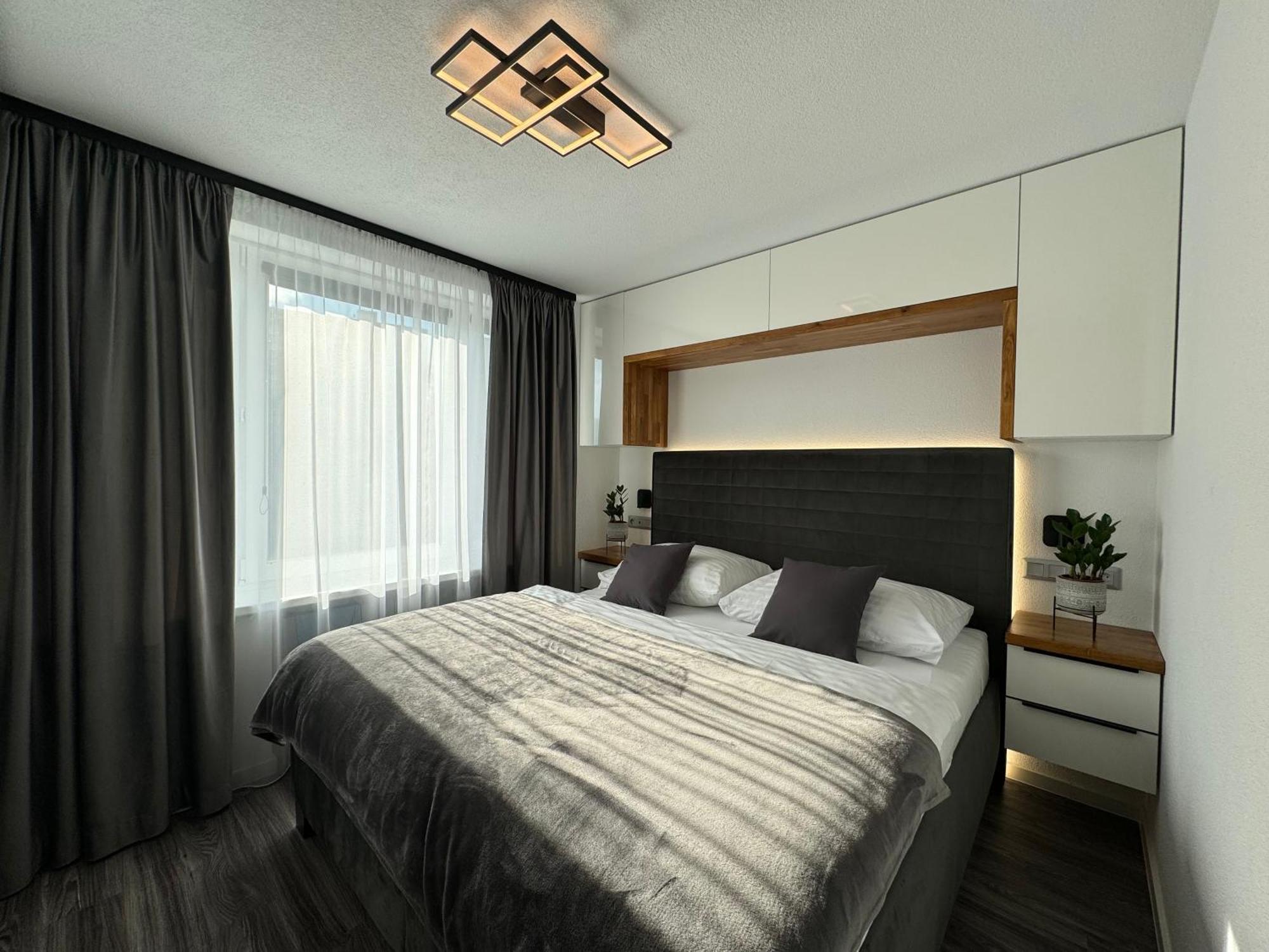 Apartman Piccoladuo V Banskej Bystrici 班斯卡-比斯特里察 外观 照片